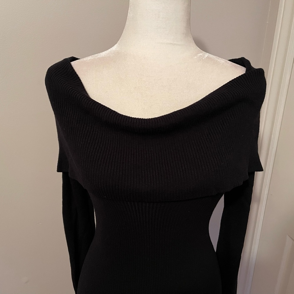Sexy Off the Shoulder Black sweater dress - Picture 2 of 4